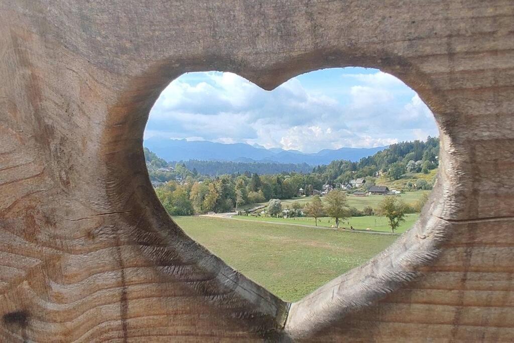 Beehive Cabin On A Farm Radovljica Zewnętrze zdjęcie